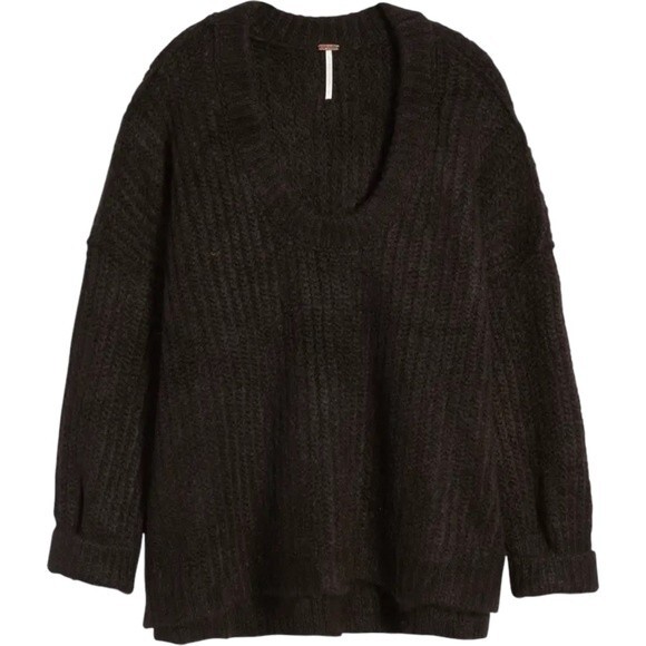 NWT Free People Blue Bell Sweater Oversized Chunky Knit Black Jumper Size Medium - Picture 2 of 15
